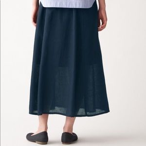 MUJI WOMEN FRENCH LINEN GATHERED SKIRT-black